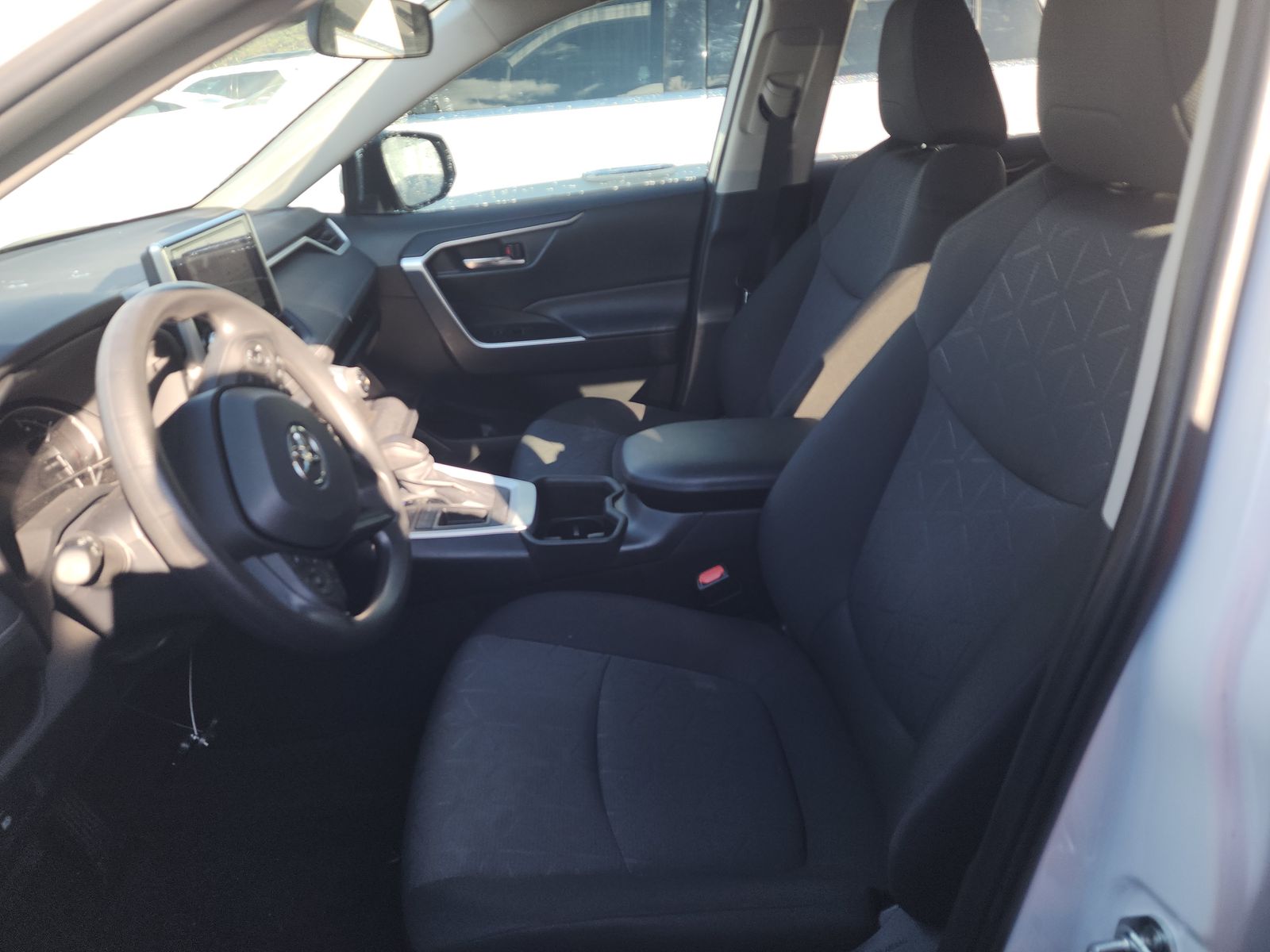 2024 Toyota RAV4 XLE FWD