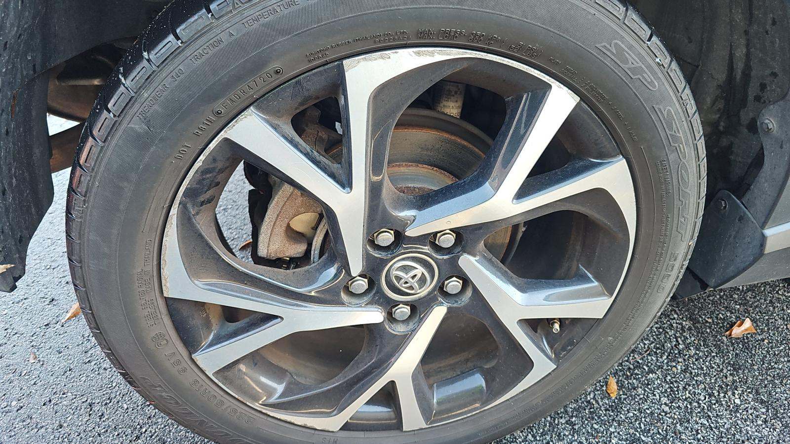 2018 Toyota C-HR XLE Premium FWD