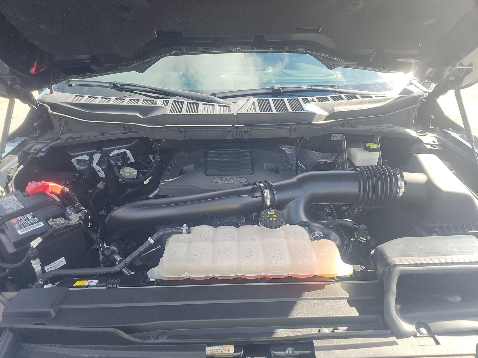 2023 Ford F-150 Lariat AWD