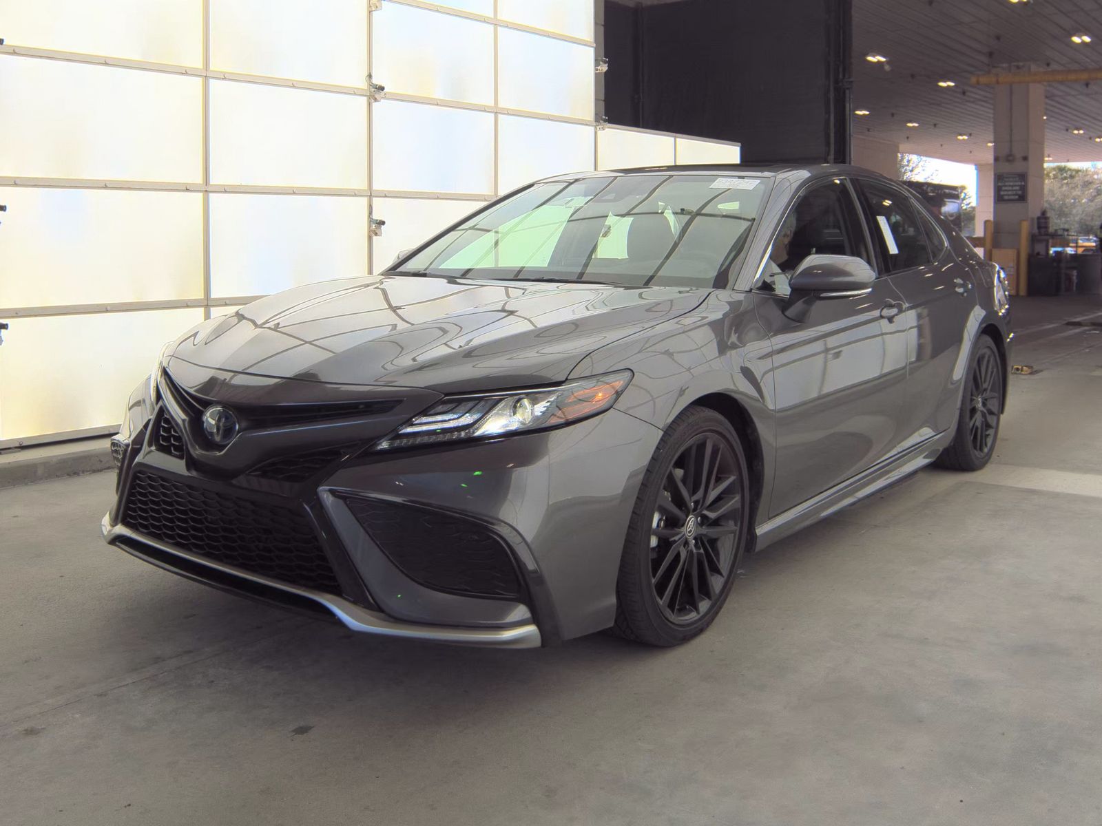 2023 Toyota Camry Hybrid XSE FWD