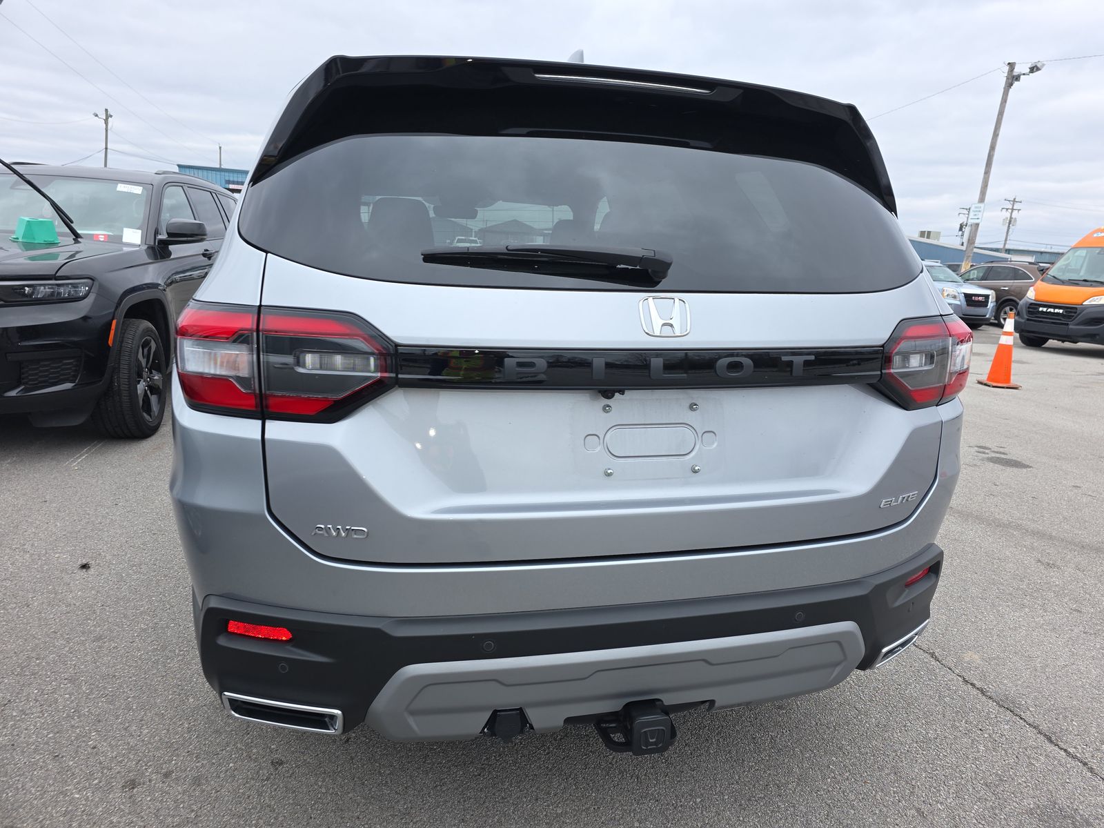 2023 Honda Pilot Elite AWD