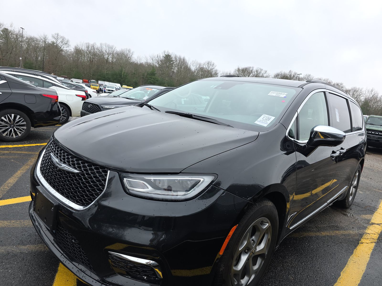 2022 Chrysler Pacifica Limited FWD