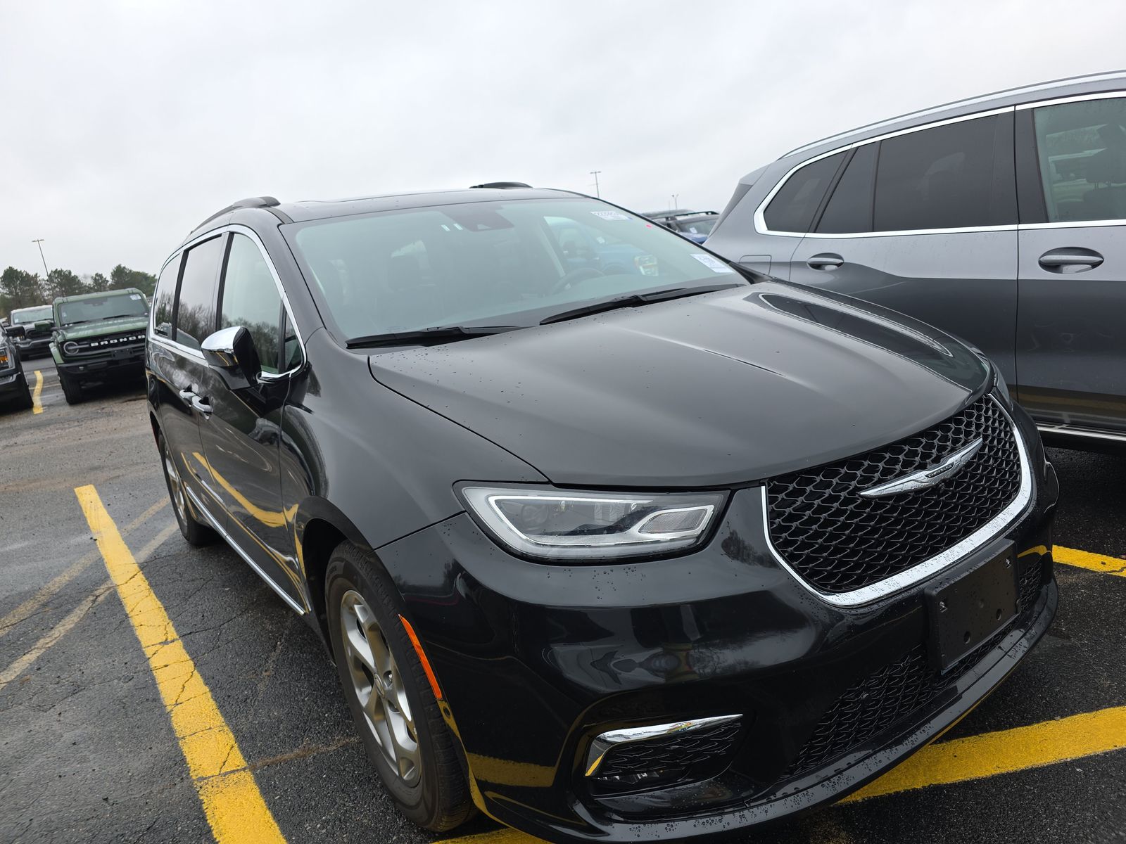 2022 Chrysler Pacifica Limited FWD