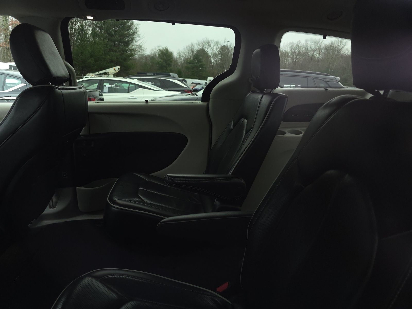 2022 Chrysler Pacifica Limited FWD