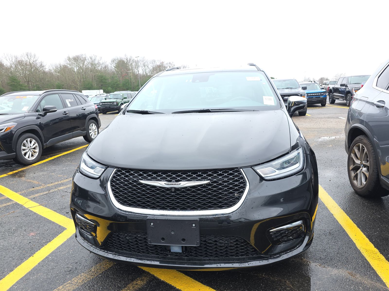 2022 Chrysler Pacifica Limited FWD