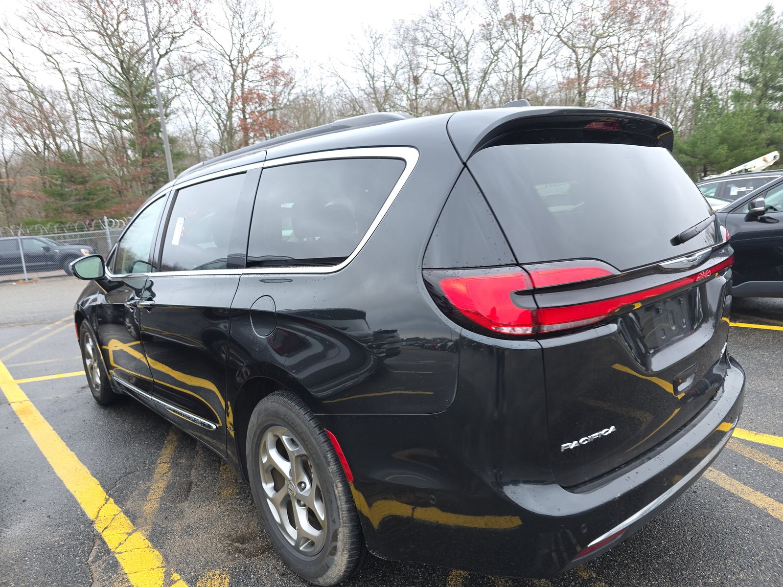 2022 Chrysler Pacifica Limited FWD