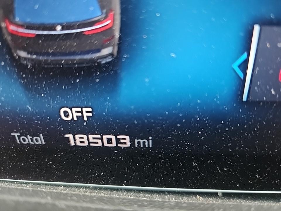 2025 BMW X7 M60i AWD