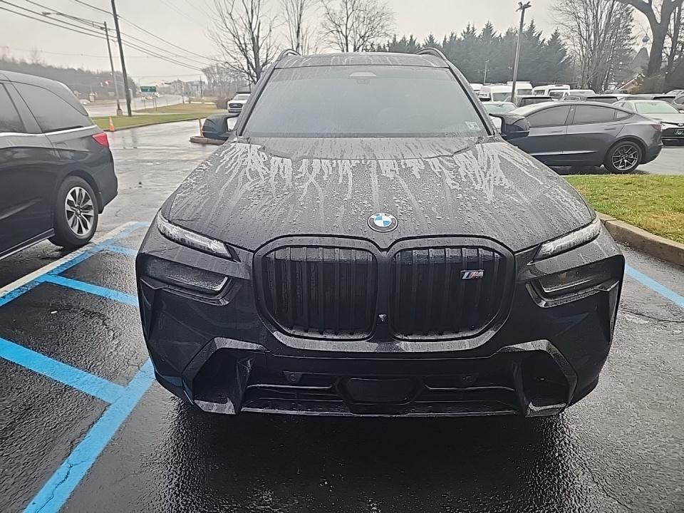 2025 BMW X7 M60i AWD