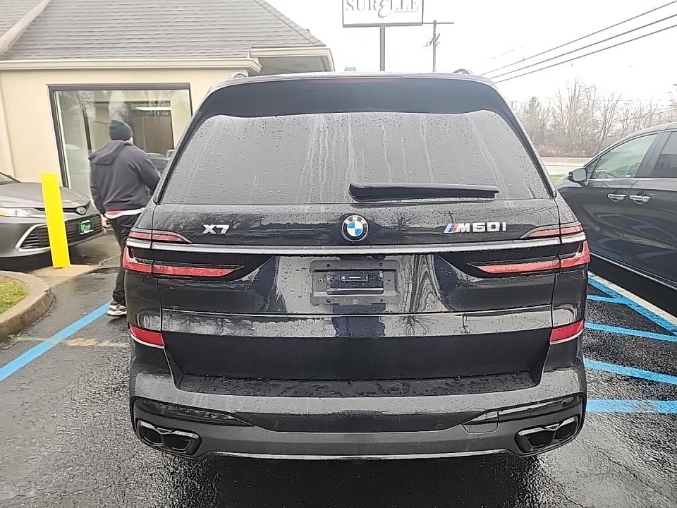 2025 BMW X7 M60i AWD