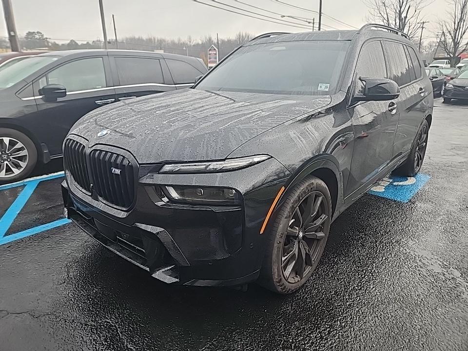 2025 BMW X7 M60i AWD
