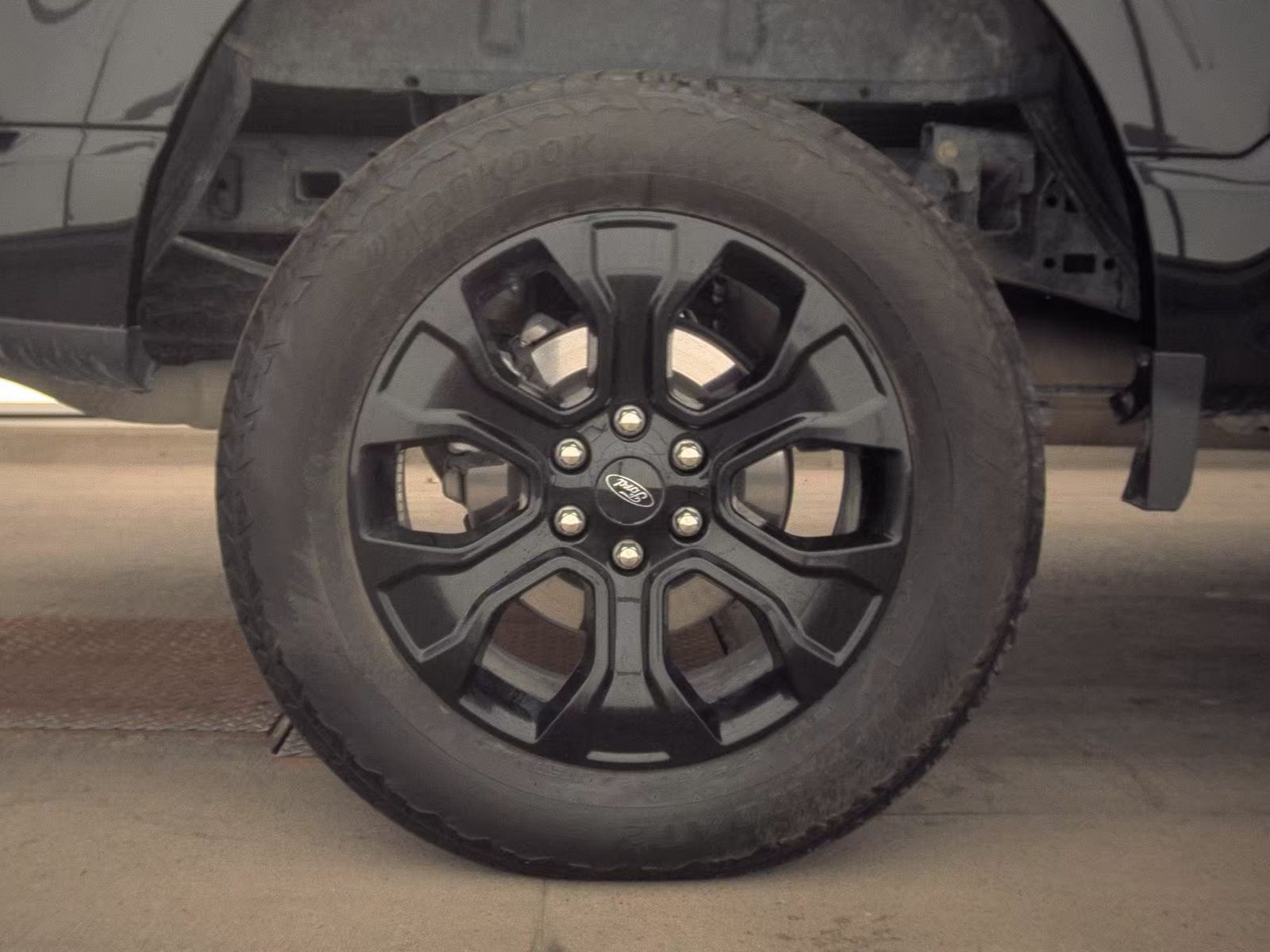 2023 Ford F-150 Lariat AWD