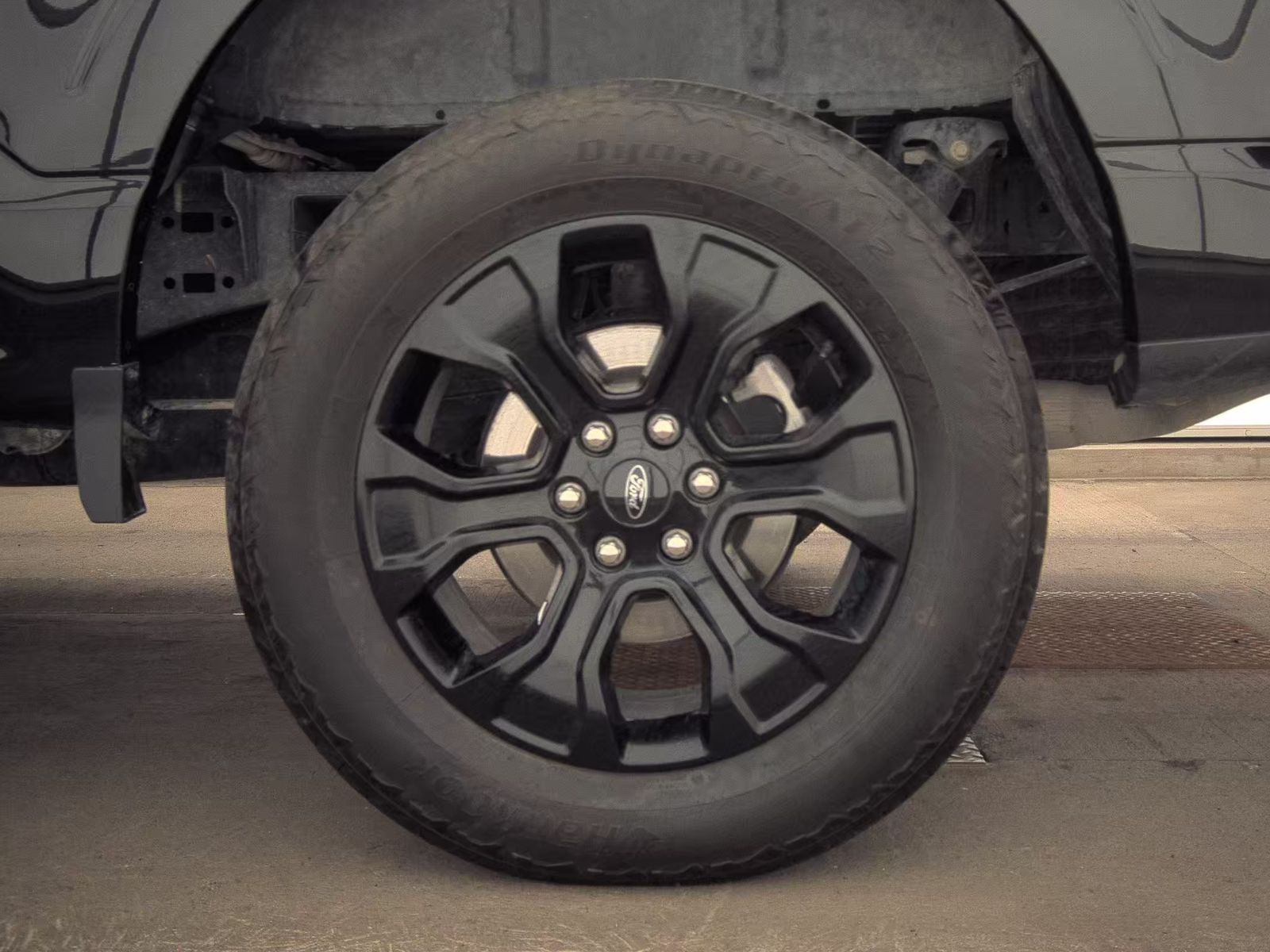 2023 Ford F-150 Lariat AWD