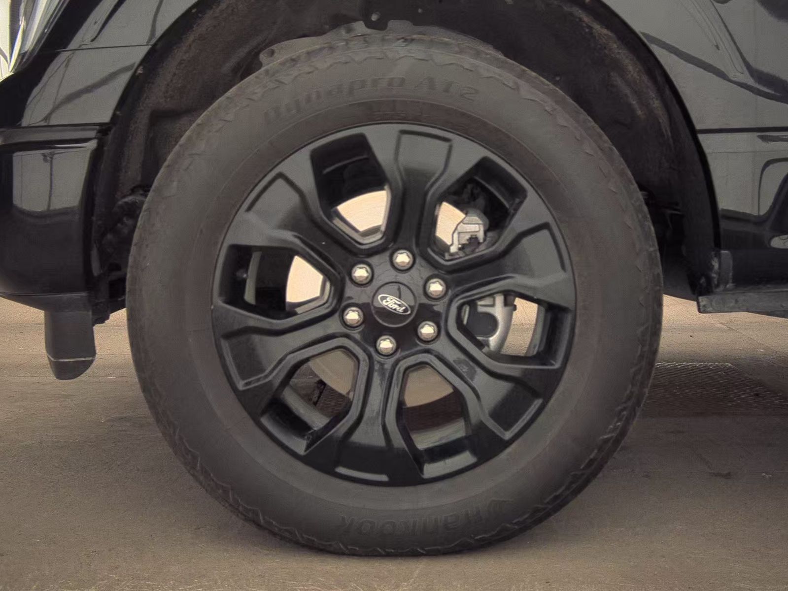 2023 Ford F-150 Lariat AWD