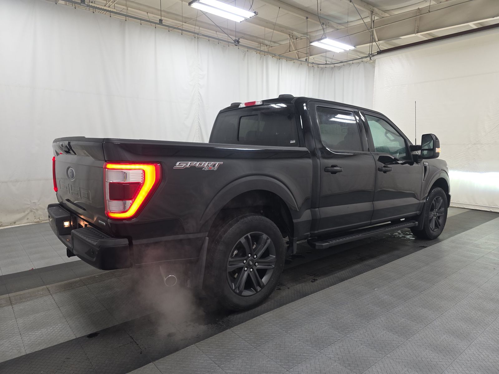 2023 Ford F-150 Lariat AWD
