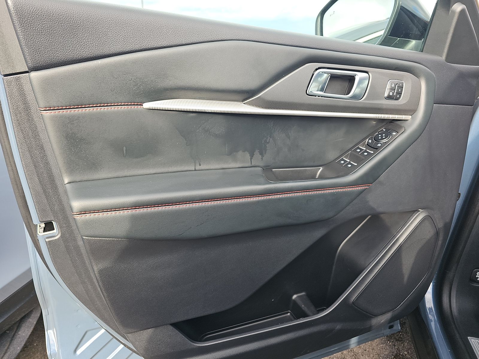 2025 Ford Explorer ST-Line AWD