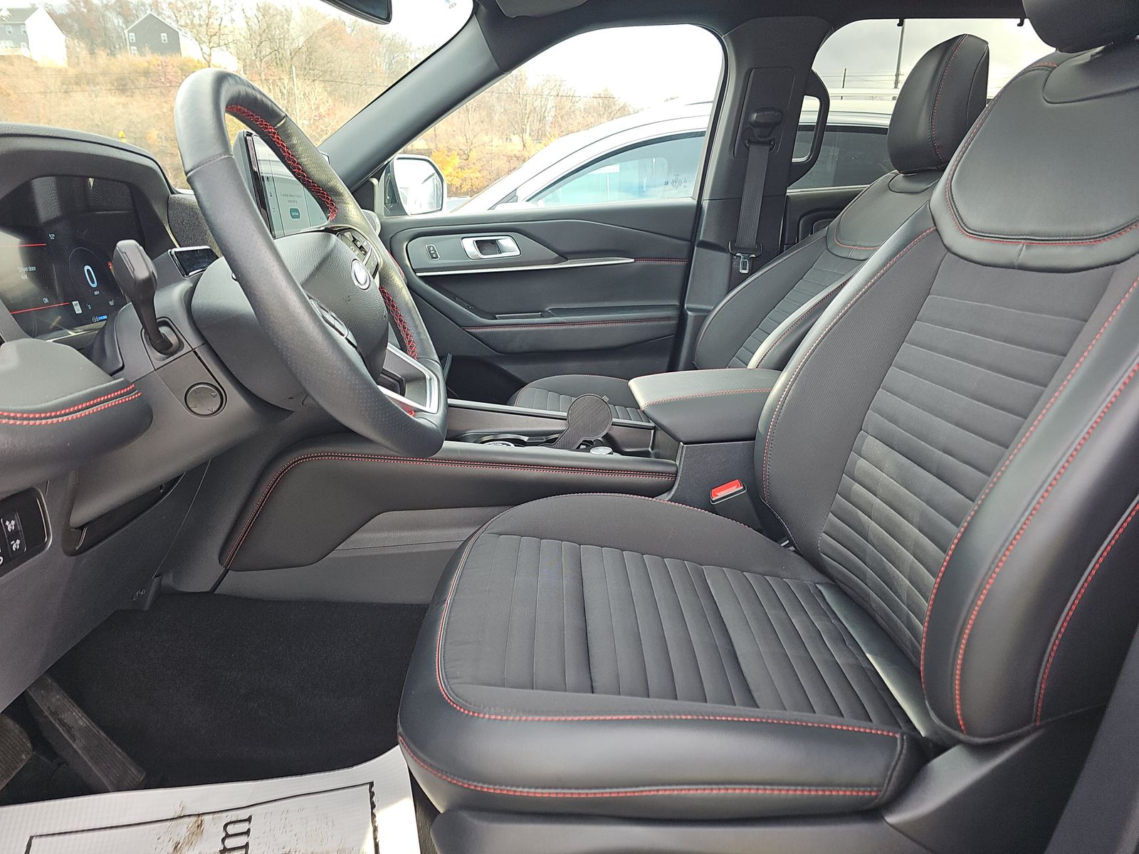 2025 Ford Explorer ST-Line AWD