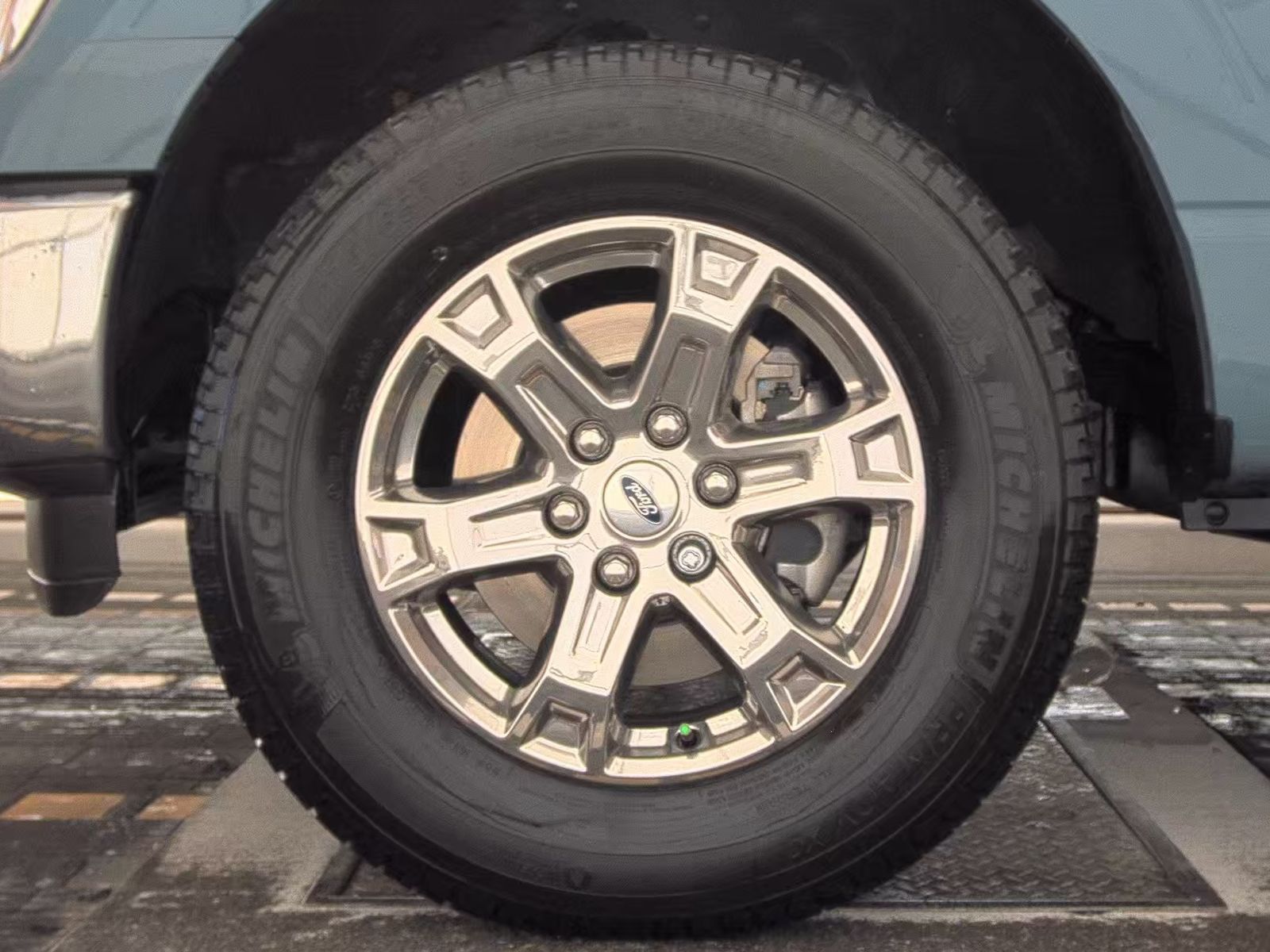 2023 Ford F-150 XLT AWD