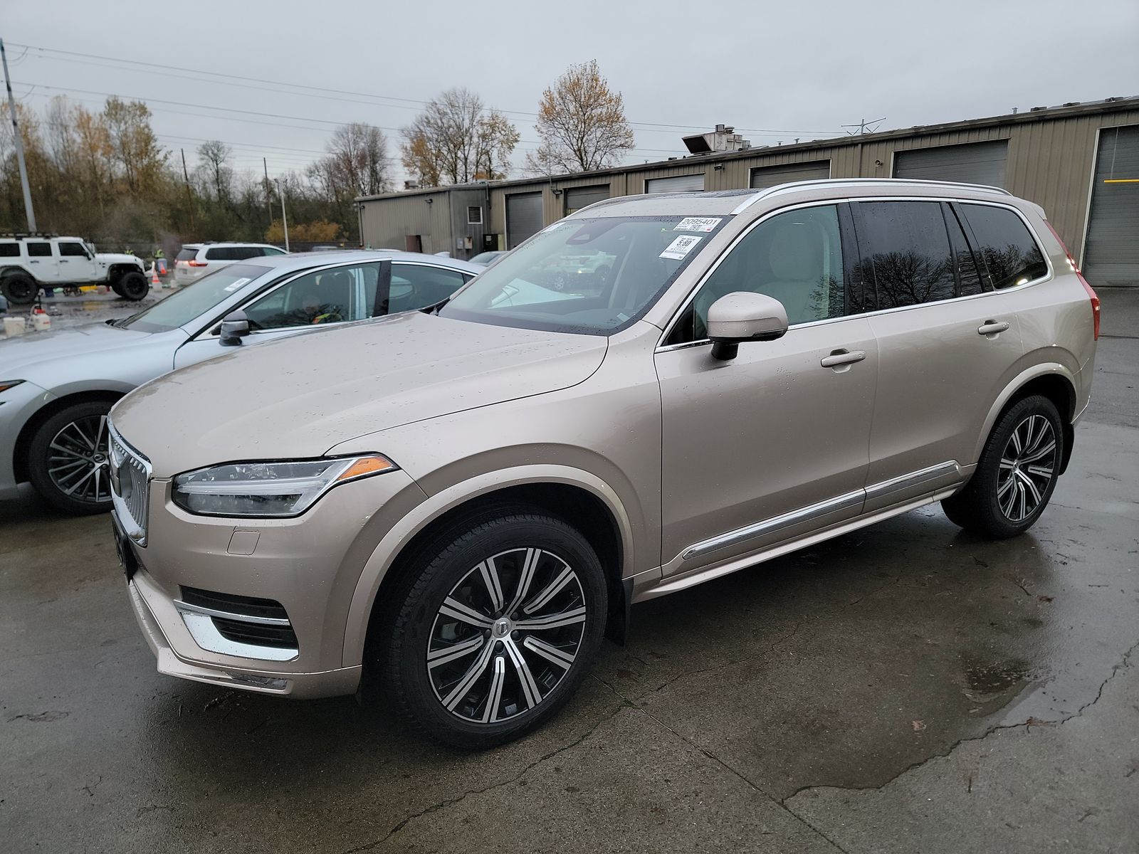2024 Volvo XC90 B5 Core AWD