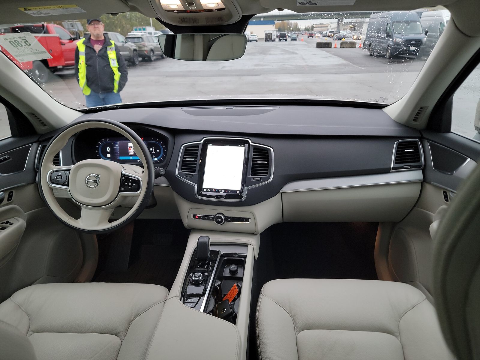 2024 Volvo XC90 B5 Core AWD
