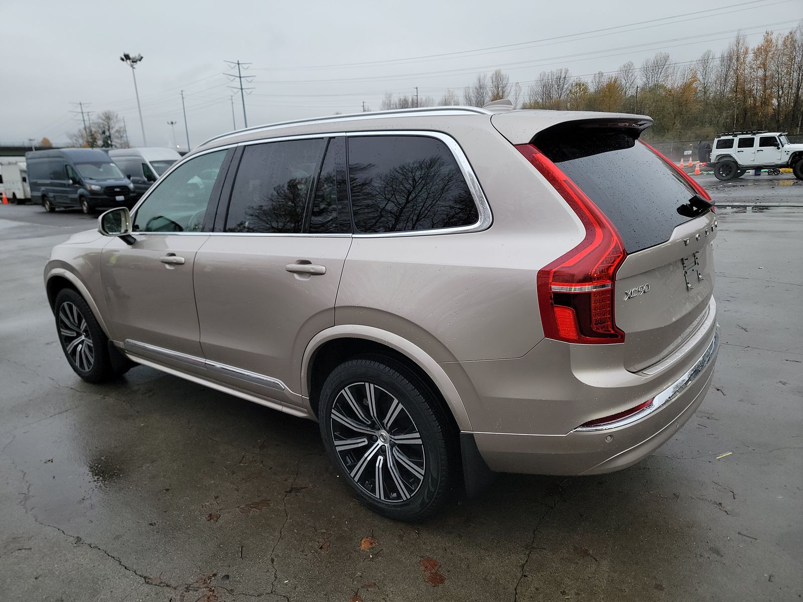 2024 Volvo XC90 B5 Core AWD