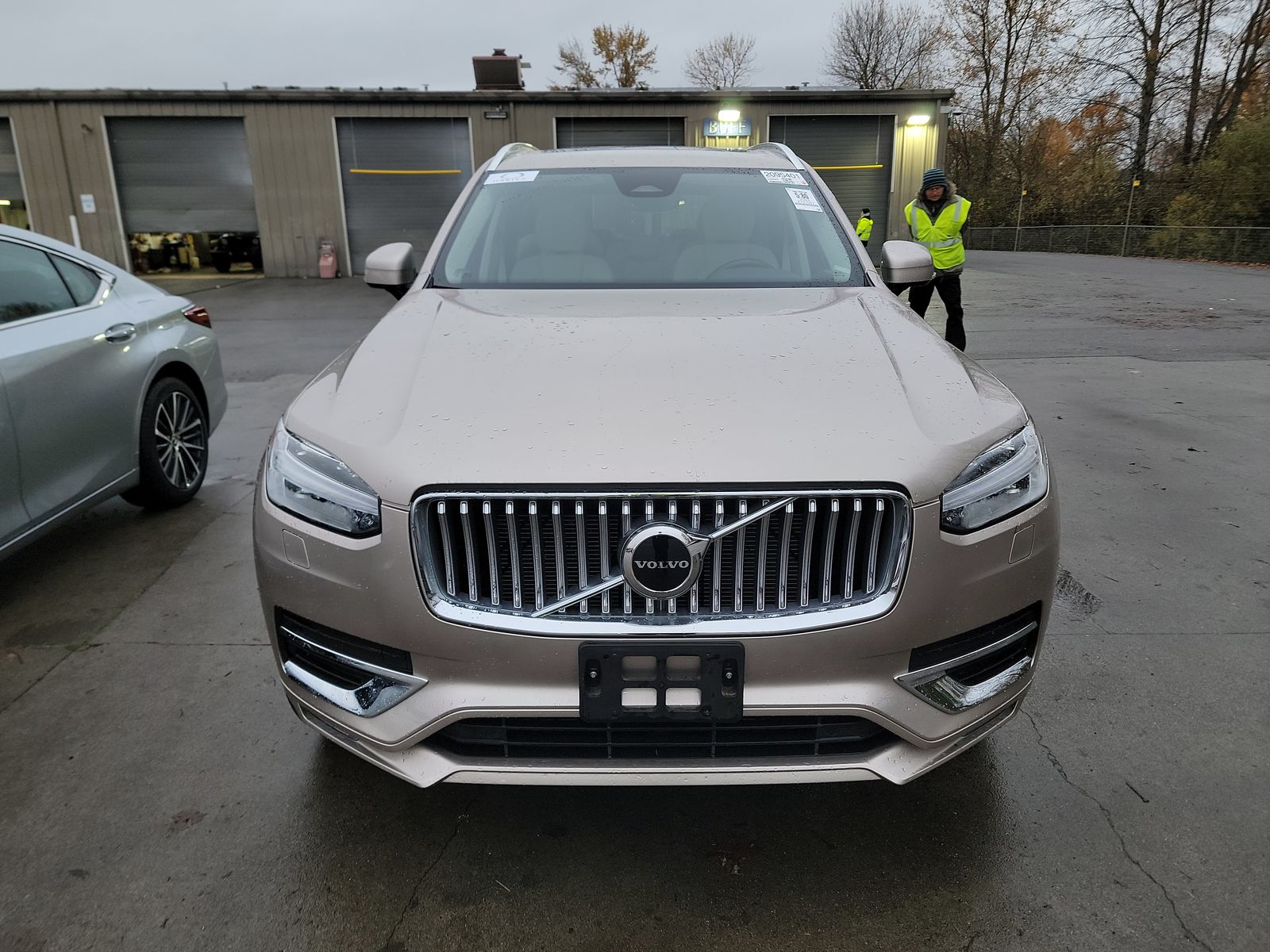 2024 Volvo XC90 B5 Core AWD