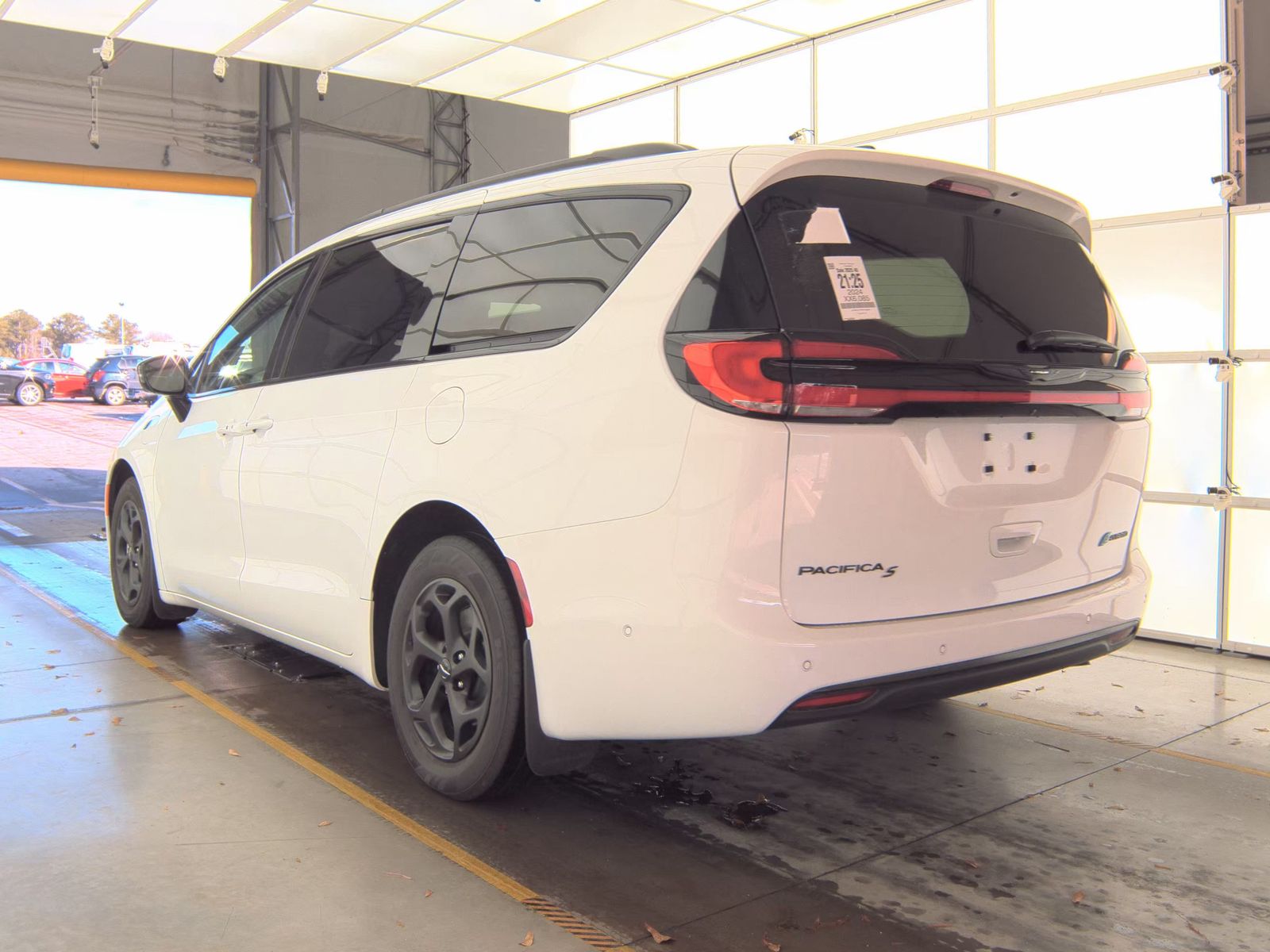 2024 Chrysler Pacifica Hybrid Select Premium S Appearance FWD