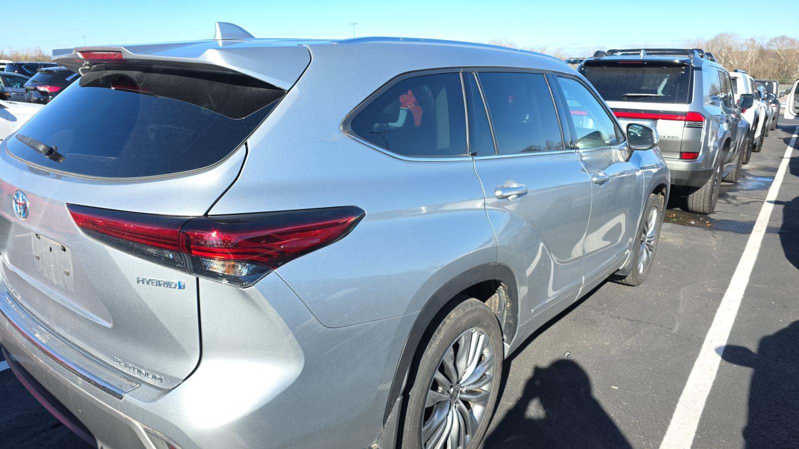 2023 Toyota Highlander Hybrid Platinum AWD