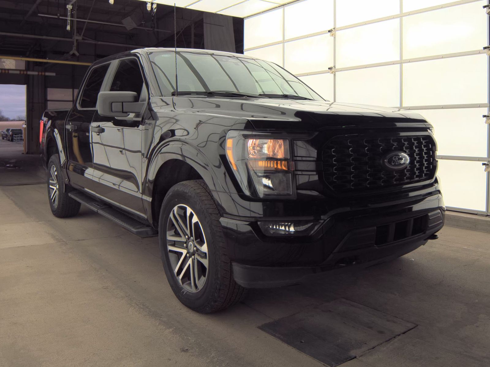 2023 Ford F-150 XL AWD