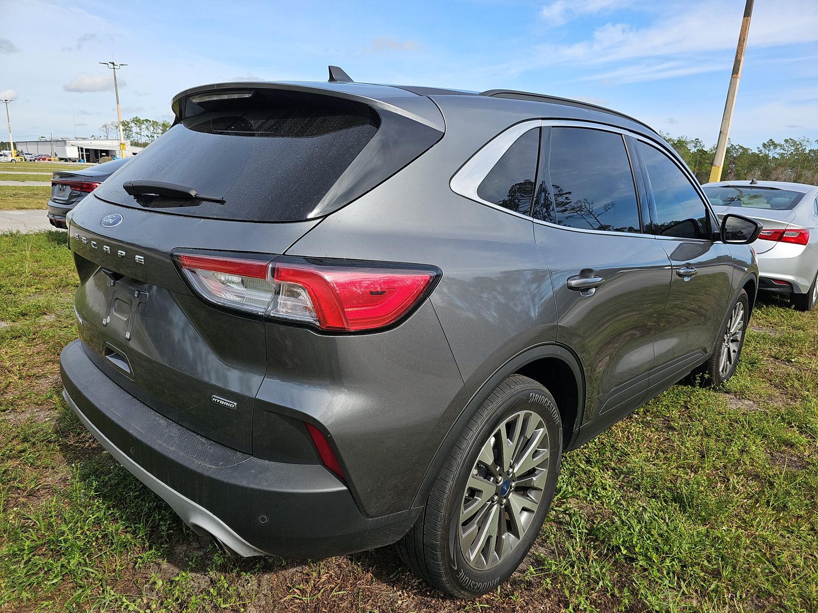 2022 Ford Escape Hybrid Titanium FWD