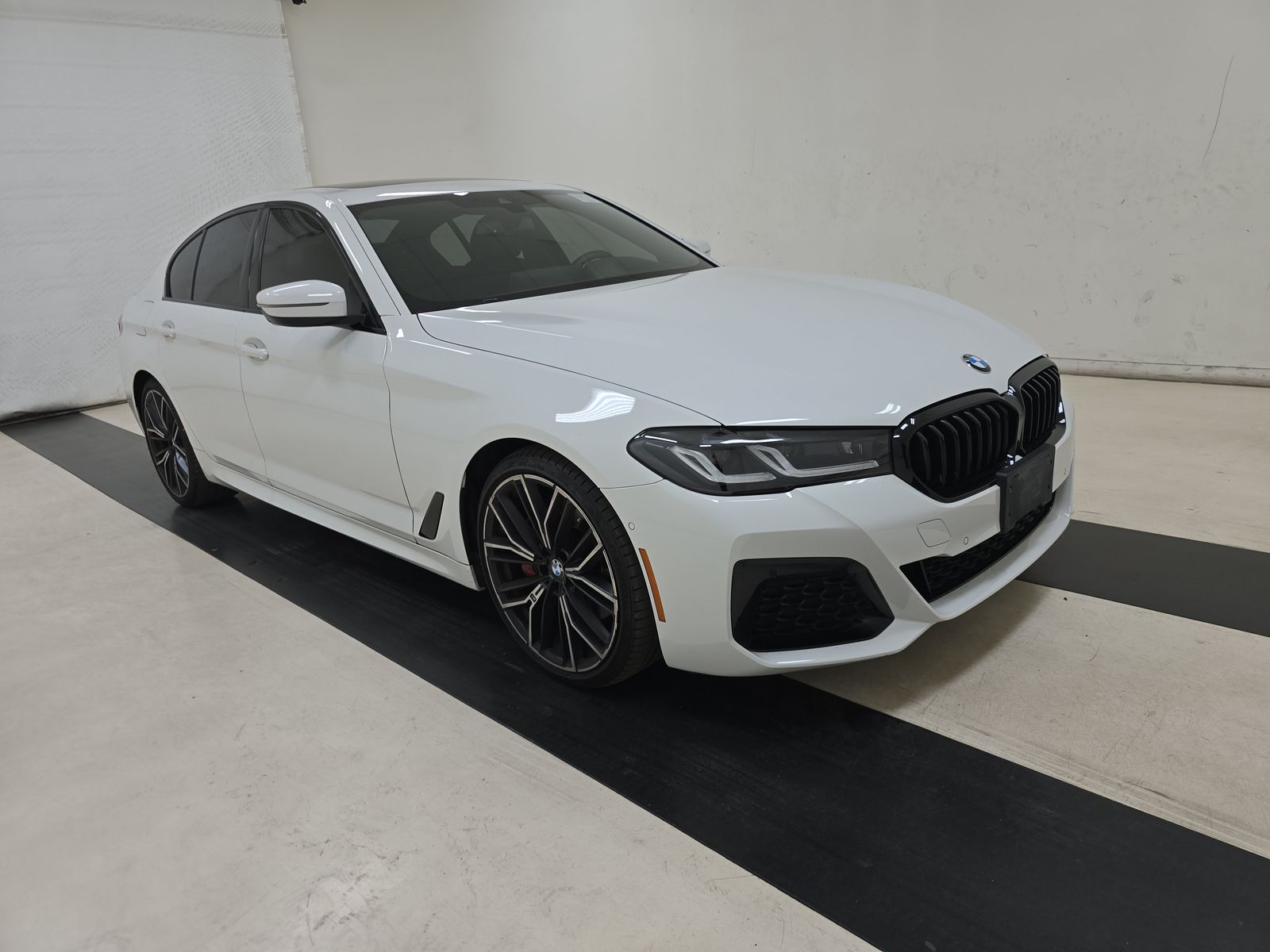 2023 BMW 5 Series 530i RWD