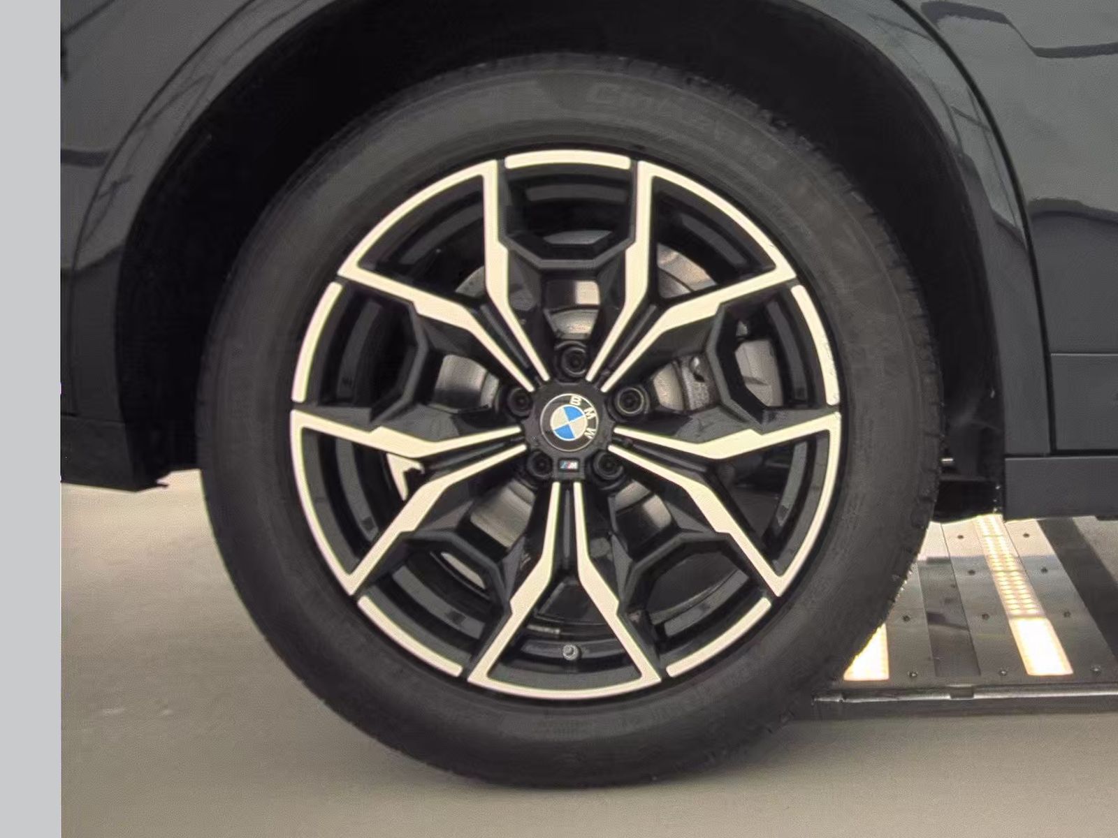 2023 BMW X4 xDrive30i AWD