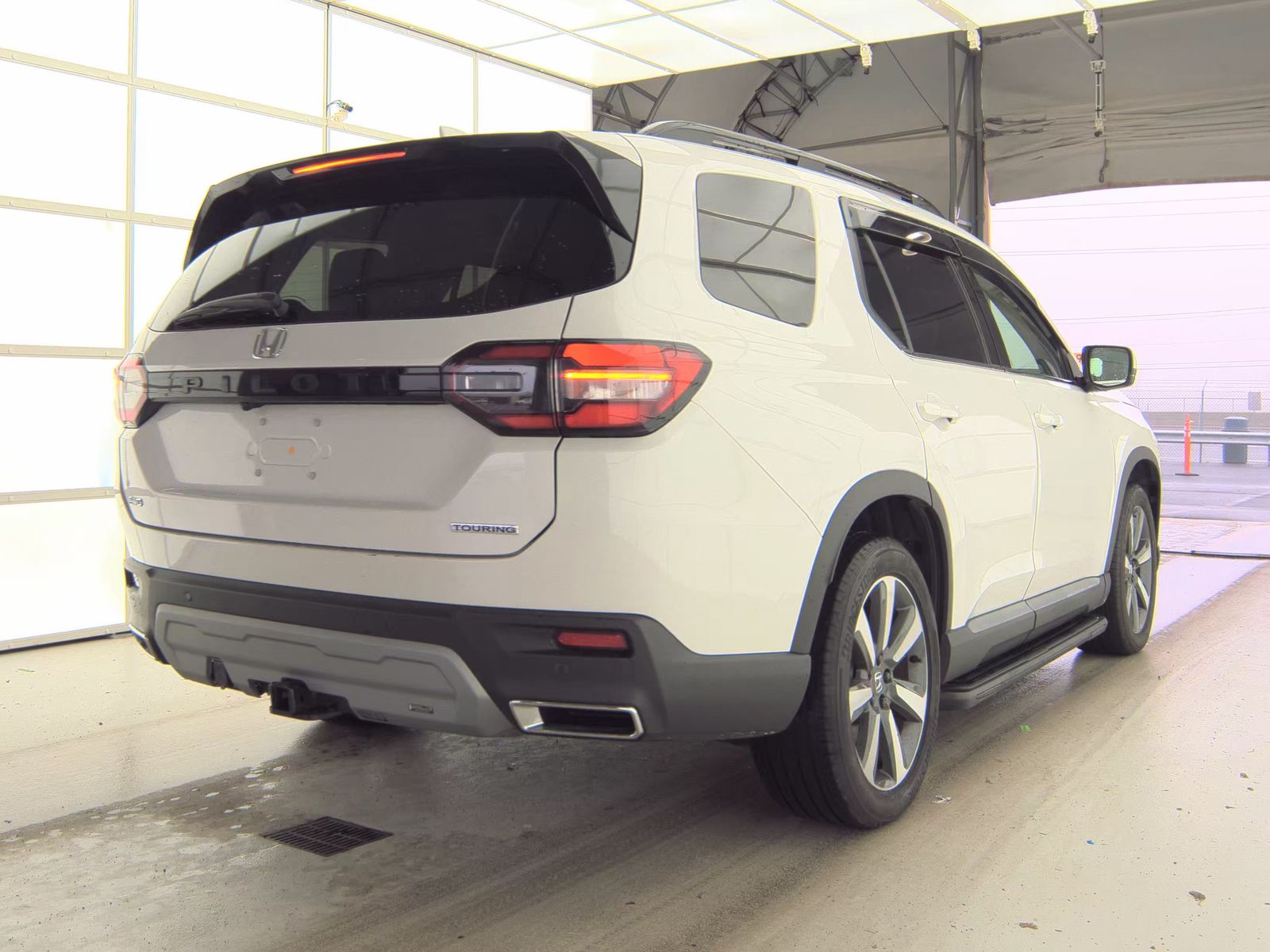 2025 Honda Pilot Touring AWD