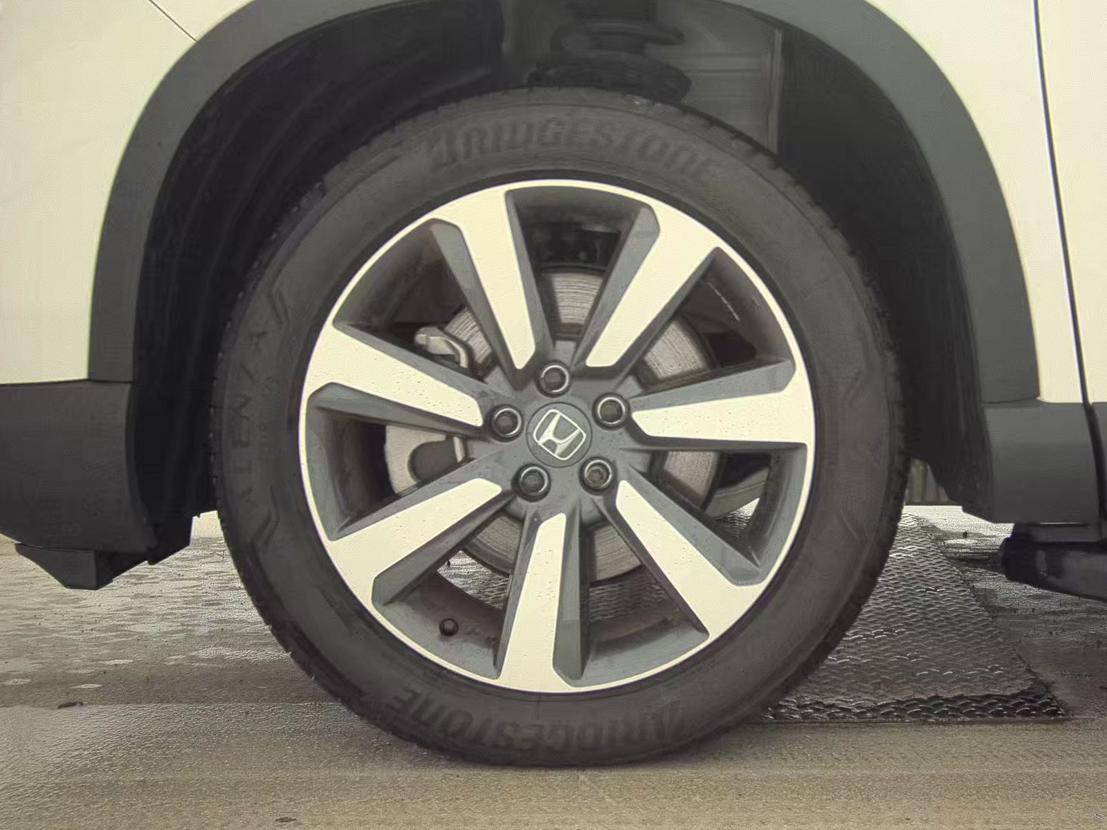 2025 Honda Pilot Touring AWD