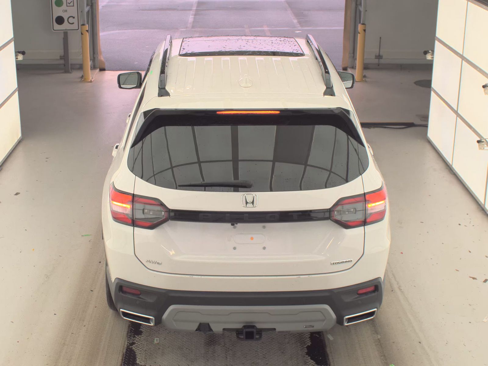 2025 Honda Pilot Touring AWD