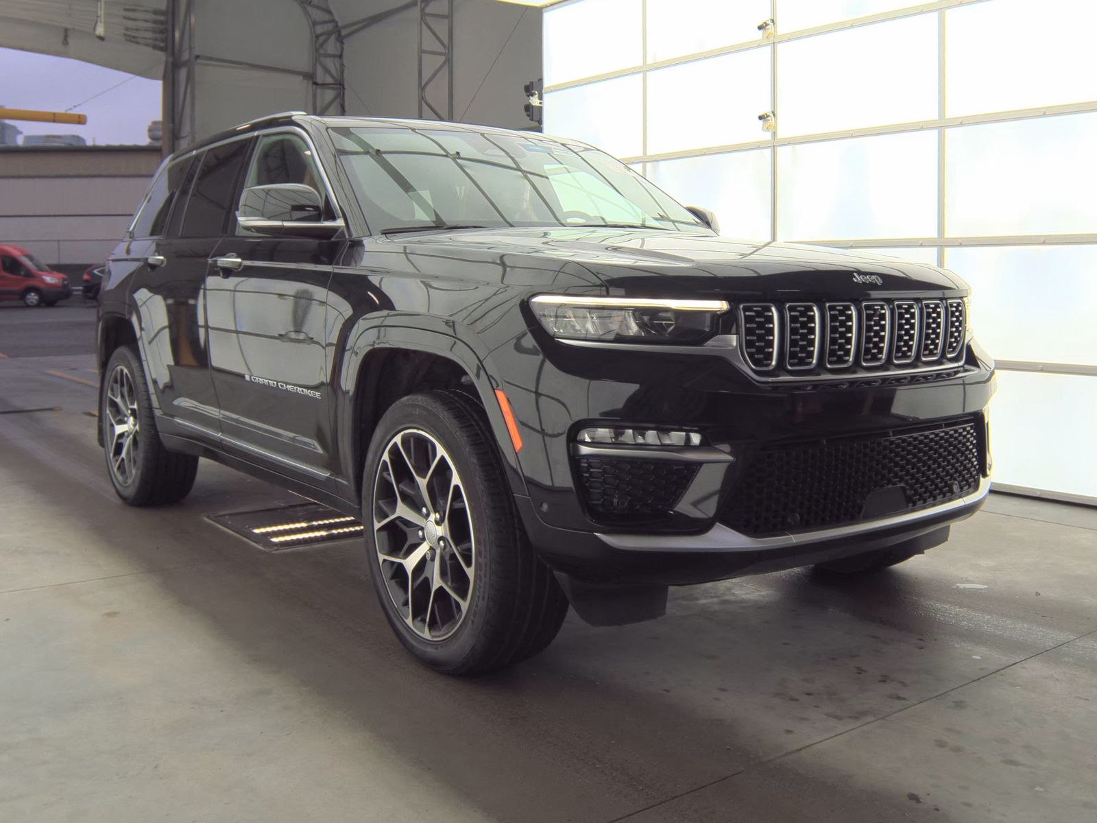 2022 Jeep Grand Cherokee Summit Reserve AWD