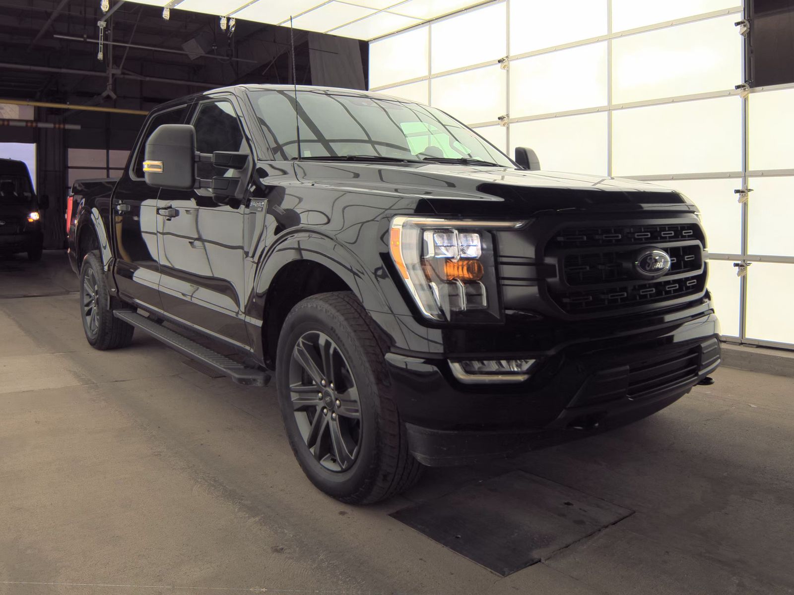 2023 Ford F-150 XLT AWD