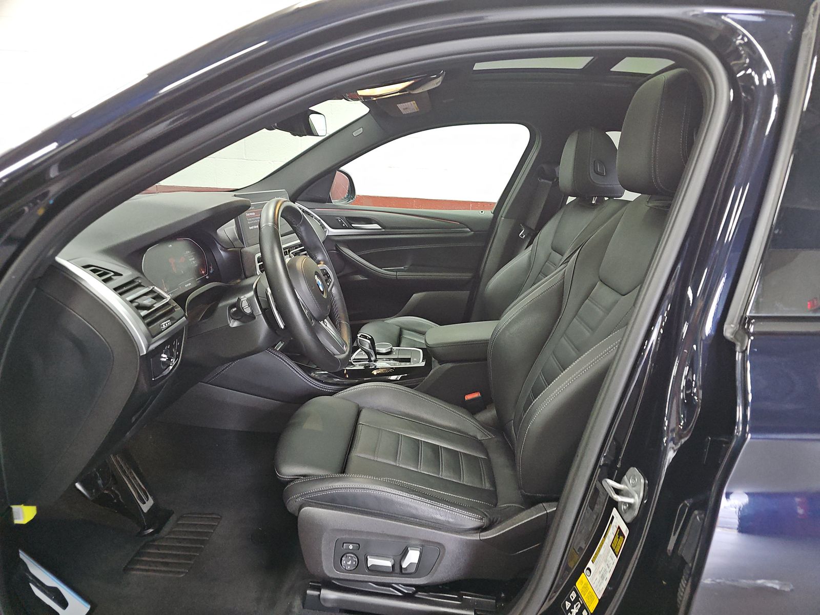 2023 BMW X4 xDrive30i AWD