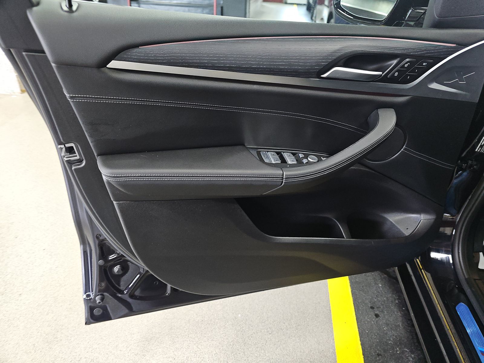 2023 BMW X4 xDrive30i AWD