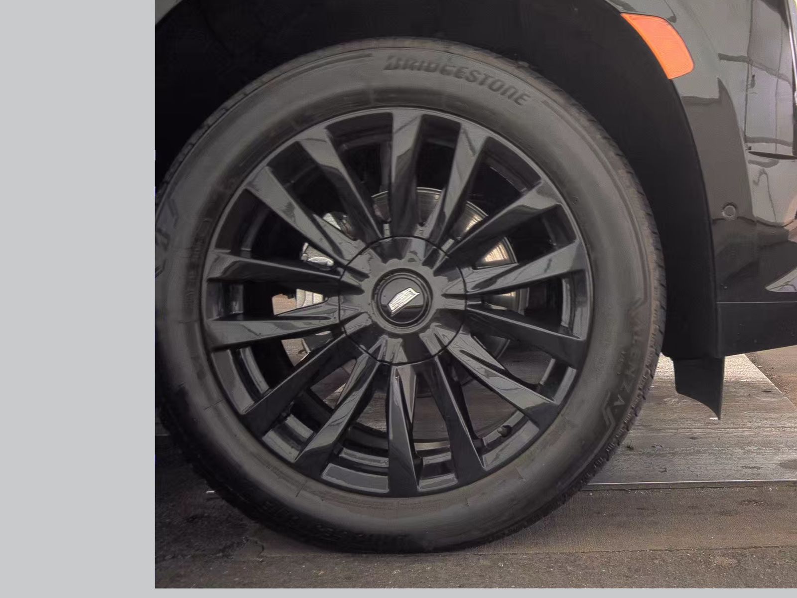 2023 Cadillac Escalade ESV Premium Luxury AWD