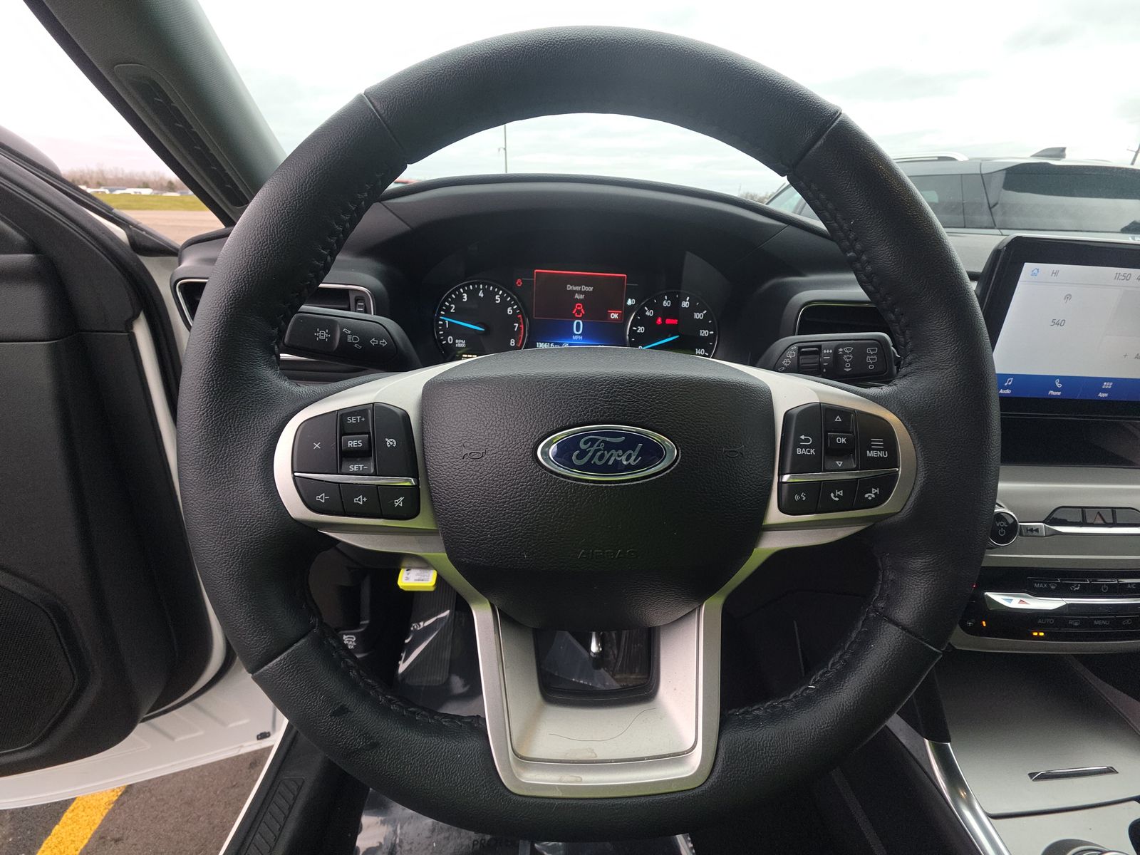 2023 Ford Explorer XLT AWD