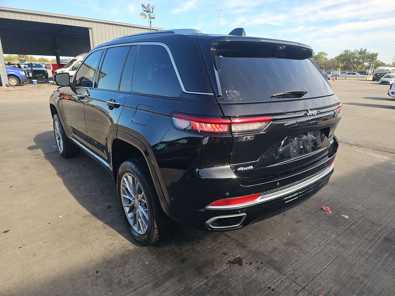 2023 Jeep Grand Cherokee Summit AWD