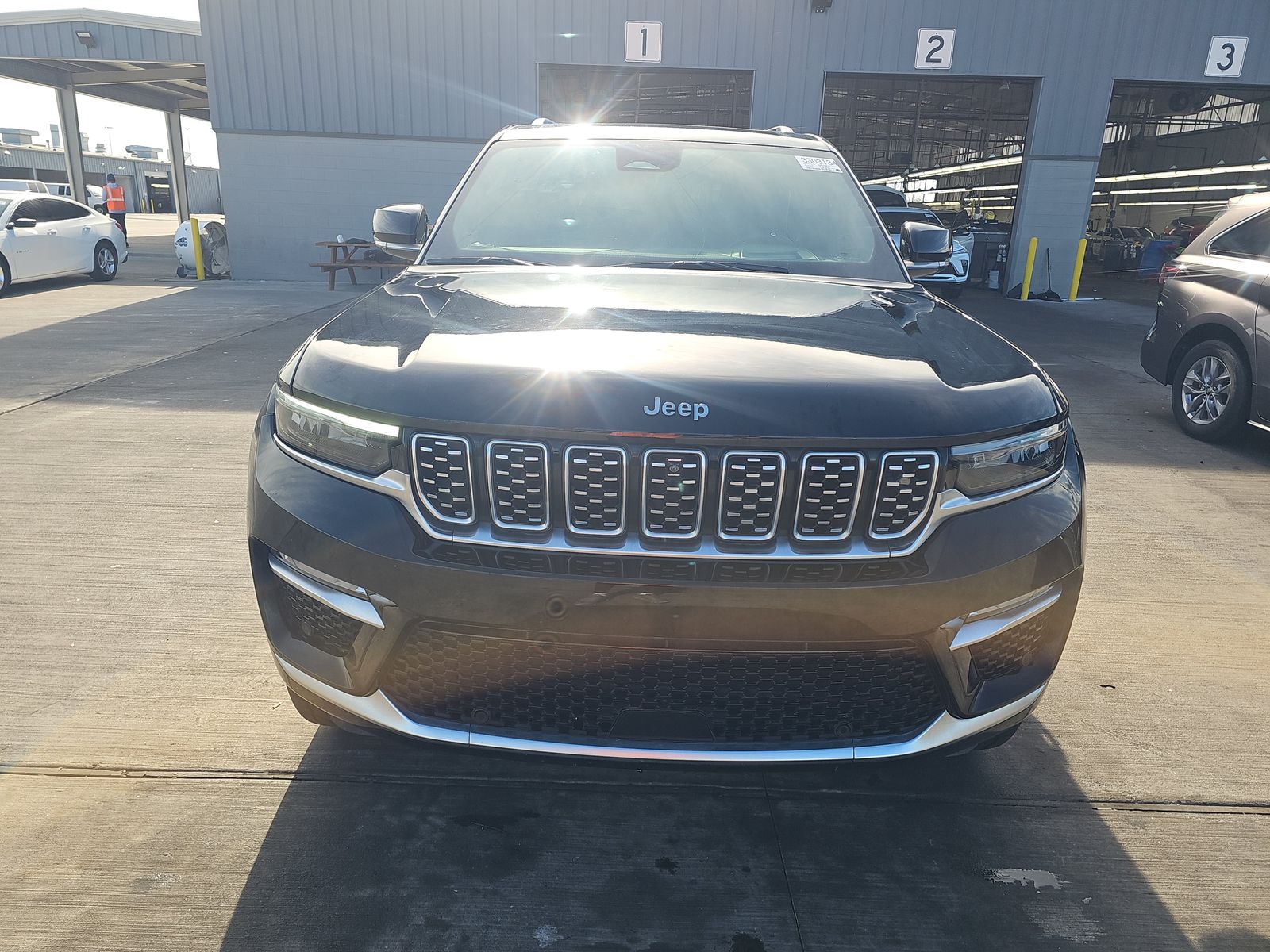 2023 Jeep Grand Cherokee Summit AWD