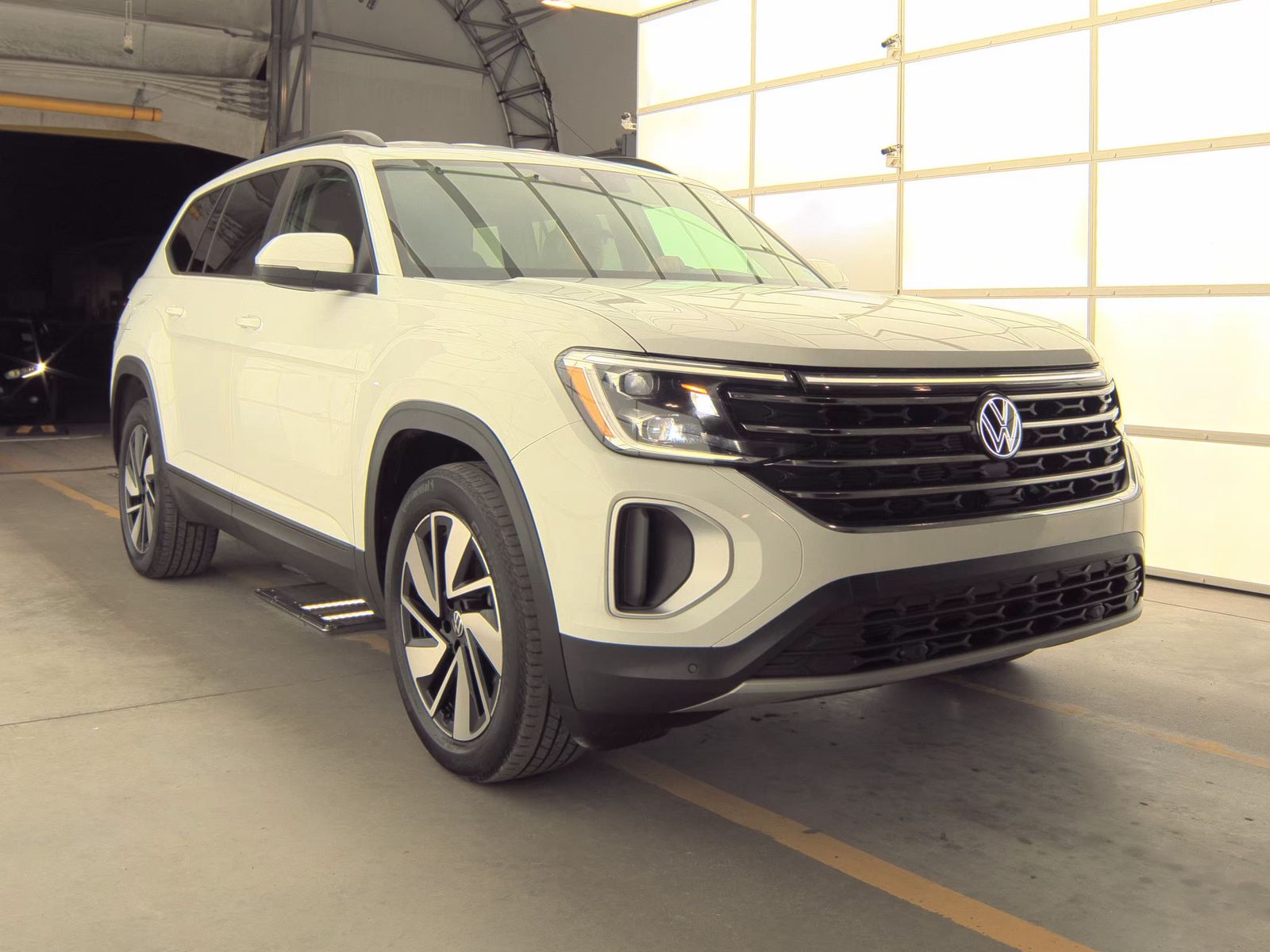 2025 Volkswagen Atlas 2.0T SE AWD