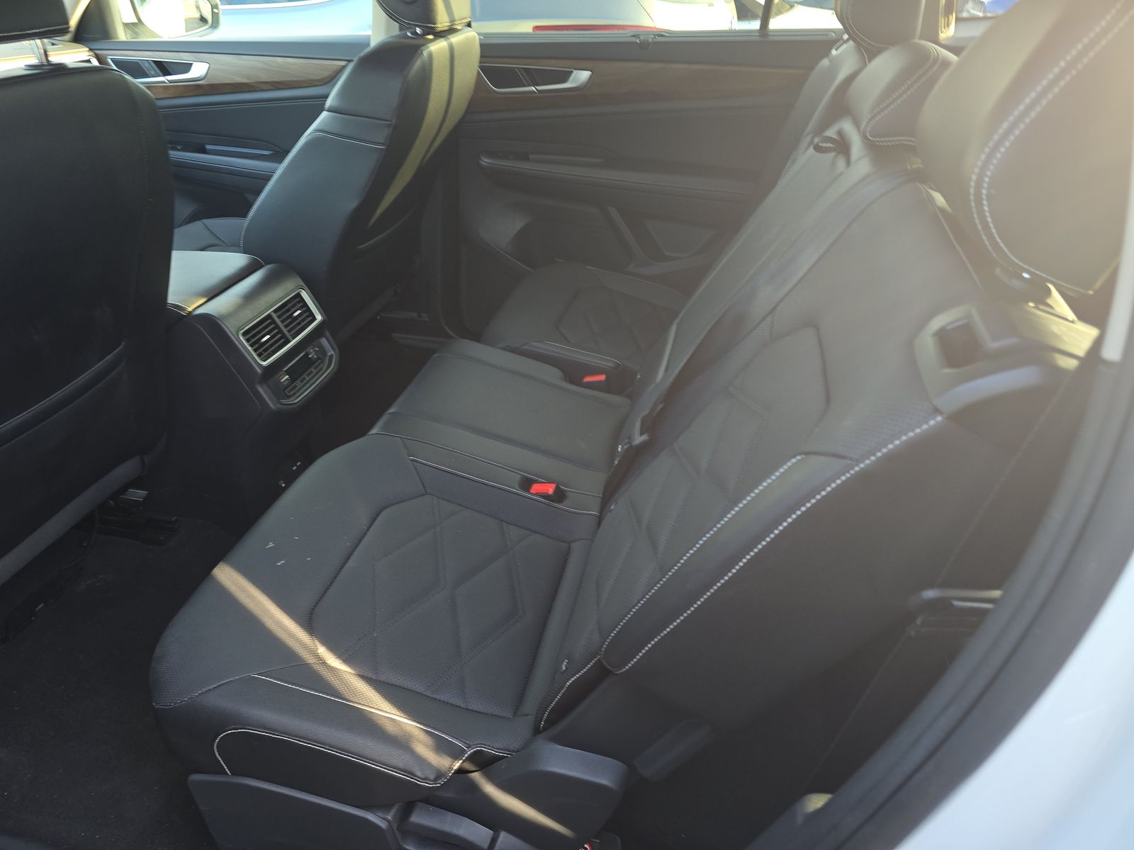 2025 Volkswagen Atlas 2.0T SE AWD