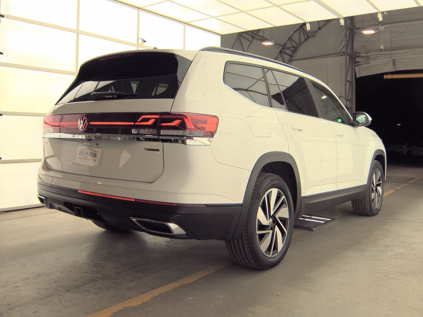 2025 Volkswagen Atlas 2.0T SE AWD