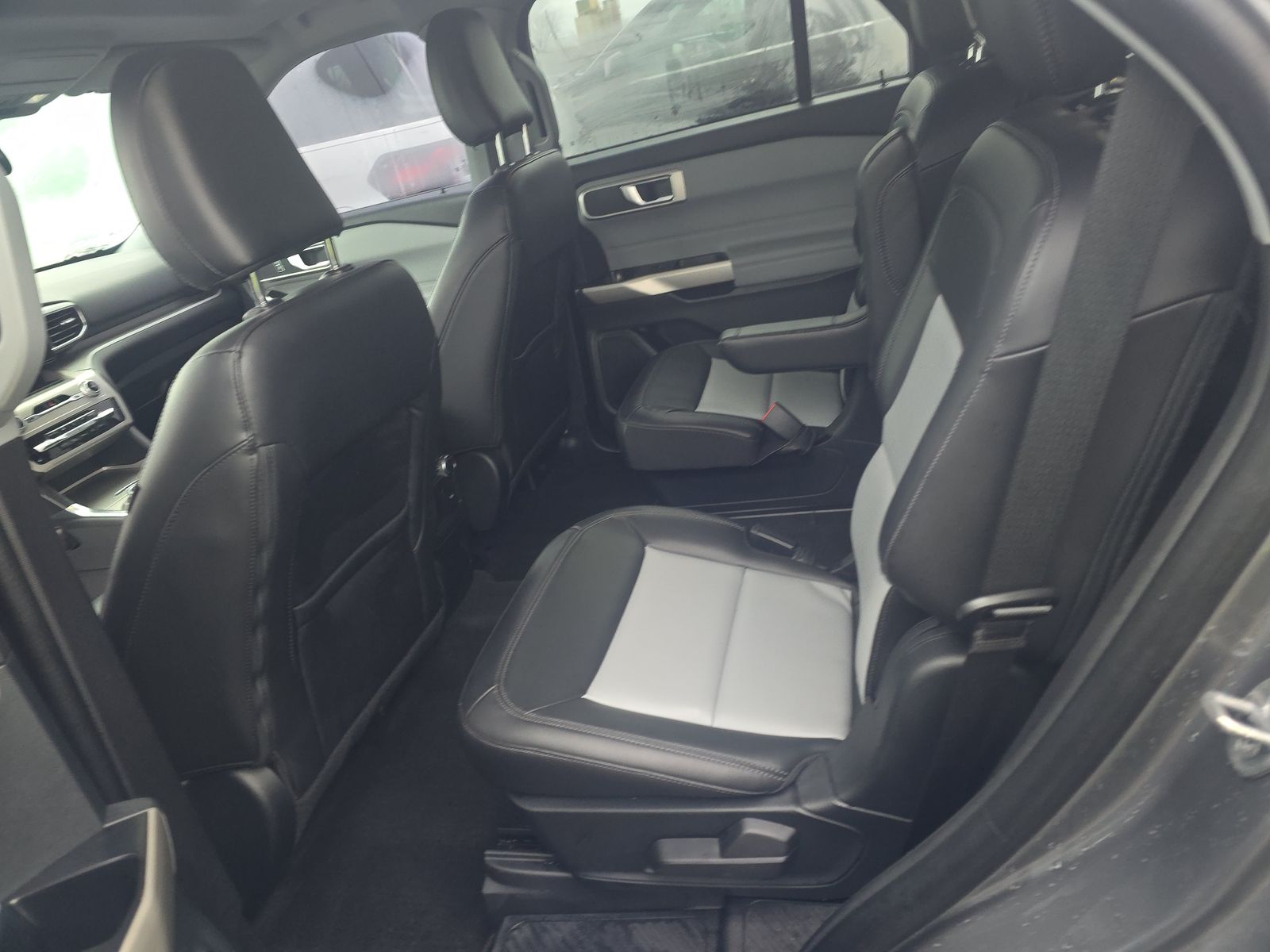 2022 Ford Explorer XLT AWD