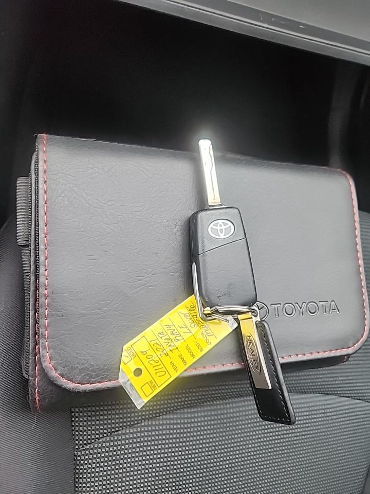 2021 Toyota RAV4 LE AWD