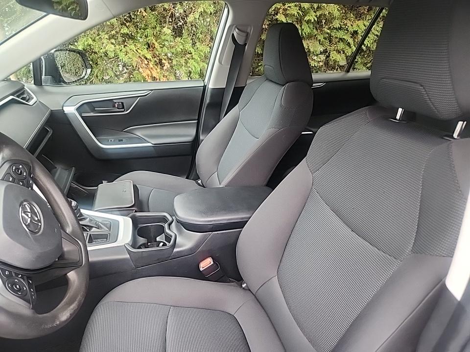 2021 Toyota RAV4 LE AWD