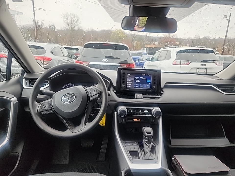 2021 Toyota RAV4 LE AWD
