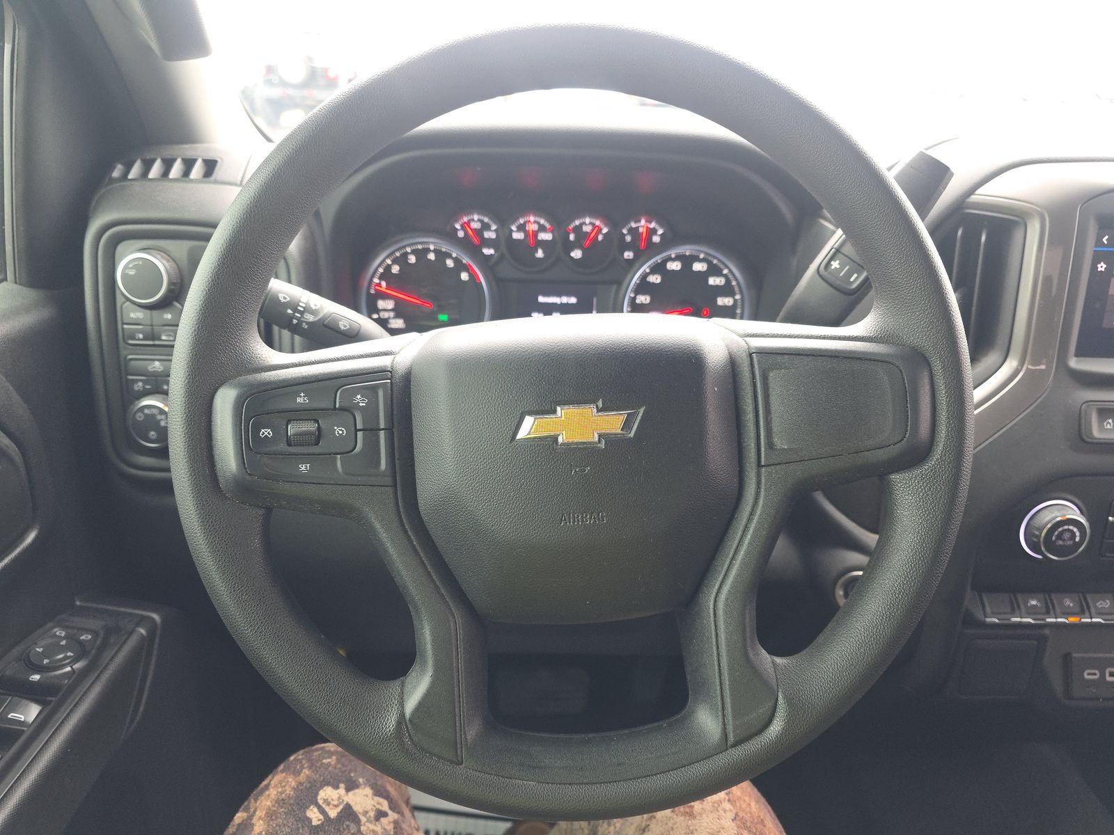 2023 Chevrolet Silverado 1500 Custom AWD